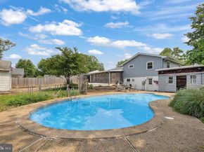 702 Williamsburg Road, Sterling VA 20164