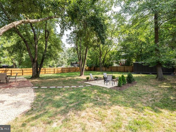 909 Mcdaniel Court, Herndon VA 20170