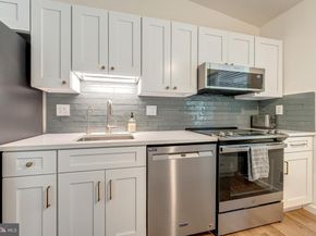 909 Mcdaniel Court, Herndon VA 20170