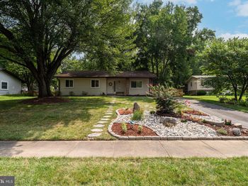 909 Mcdaniel Court