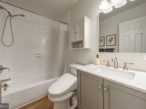 909 Mcdaniel Court, Herndon VA 20170