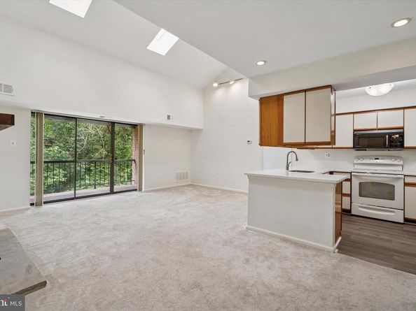 722 Washington Place 22, Chesterbrook PA 19087