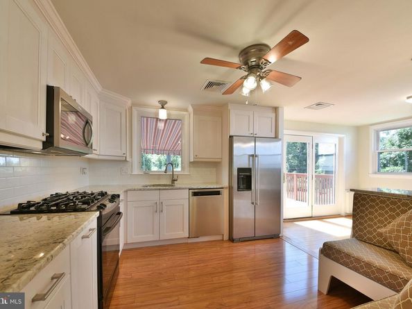 2106 Carolton Way, Flourtown PA 19031