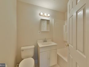 2106 Carolton Way, Flourtown PA 19031
