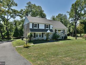 2106 Carolton Way, Flourtown PA 19031