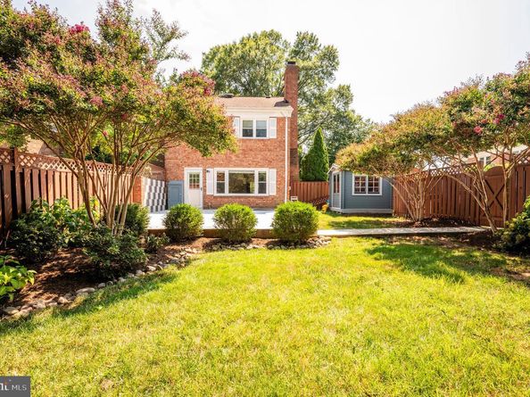 6065 Hardwick Place, Falls Church VA 22041