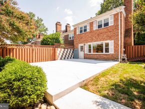 6065 Hardwick Place, Falls Church VA 22041
