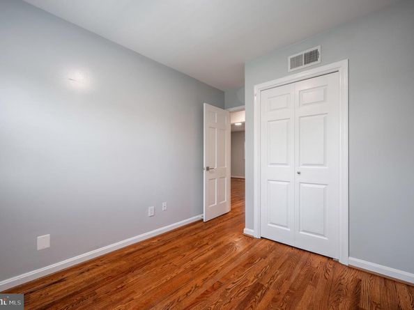 6065 Hardwick Place, Falls Church VA 22041
