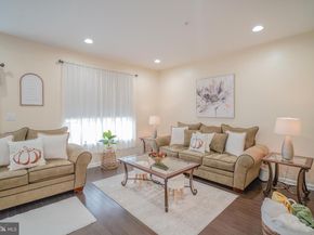 28130 Hickory Lane, Langhorne PA 19047