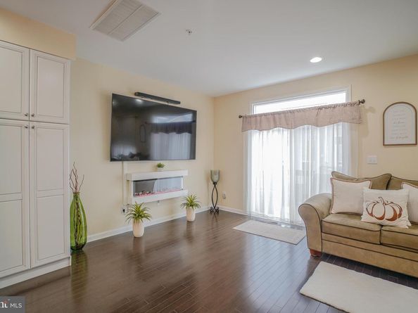 28130 Hickory Lane, Langhorne PA 19047