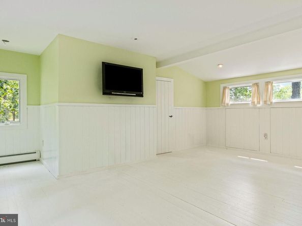 2942 Windy Bush Road, Newtown PA 18940