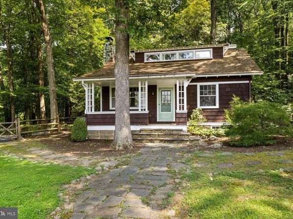2942 Windy Bush Road, Newtown PA 18940