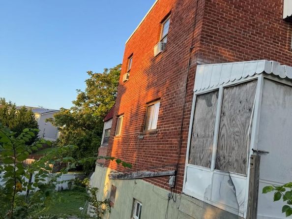 80 57TH Place SE, Washington DC 20019