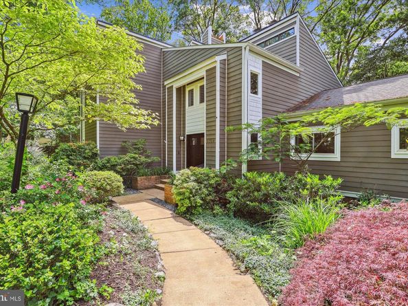 6364 Evangeline Lane, Alexandria VA 22312