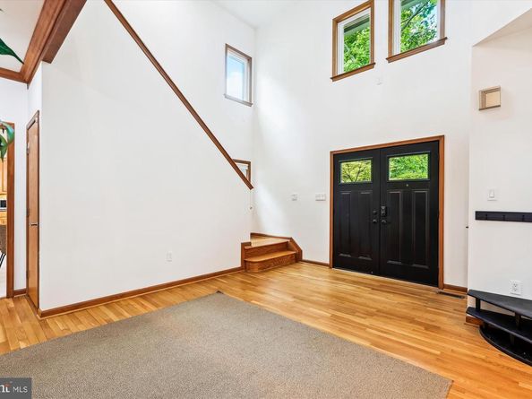 6364 Evangeline Lane, Alexandria VA 22312