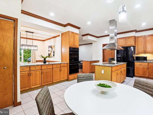 6364 Evangeline Lane, Alexandria VA 22312