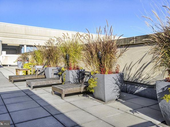 811 4TH Street NW 807, Washington DC 20001