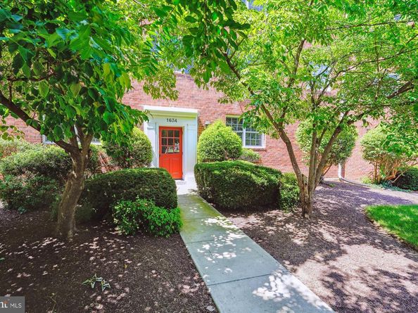 1634 W Abingdon Drive 102, Alexandria VA 22314