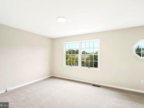 21921 Myrtlewood Square, Sterling VA 20164