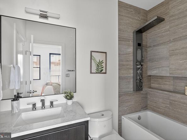 828 21st Street NE 1, Washington DC 20002