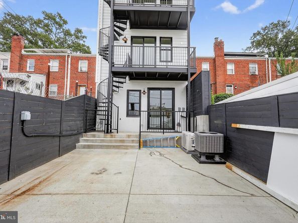 828 21st Street NE 1, Washington DC 20002