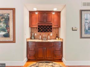 1390 Old Jacksonville, Ivyland PA 18974