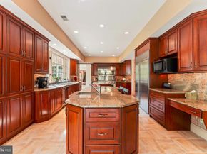 1390 Old Jacksonville, Ivyland PA 18974