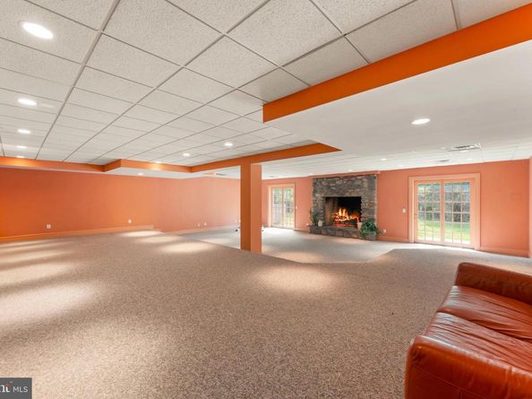 1390 Old Jacksonville, Ivyland PA 18974