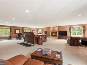 1390 Old Jacksonville, Ivyland PA 18974