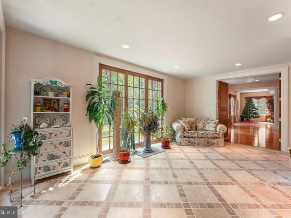1390 Old Jacksonville, Ivyland PA 18974