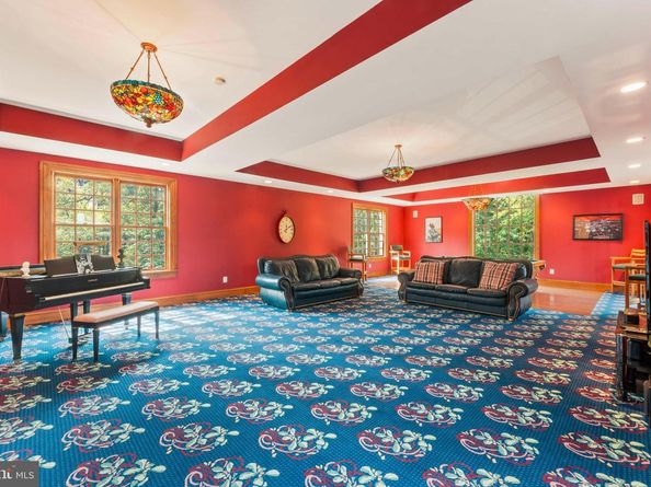 1390 Old Jacksonville, Ivyland PA 18974