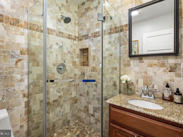 1840 Mintwood Place NW 402, Washington DC 20009