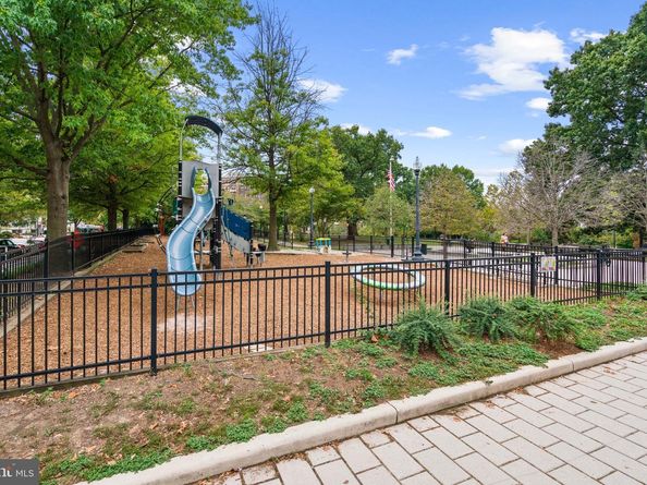 1840 Mintwood Place NW 402, Washington DC 20009