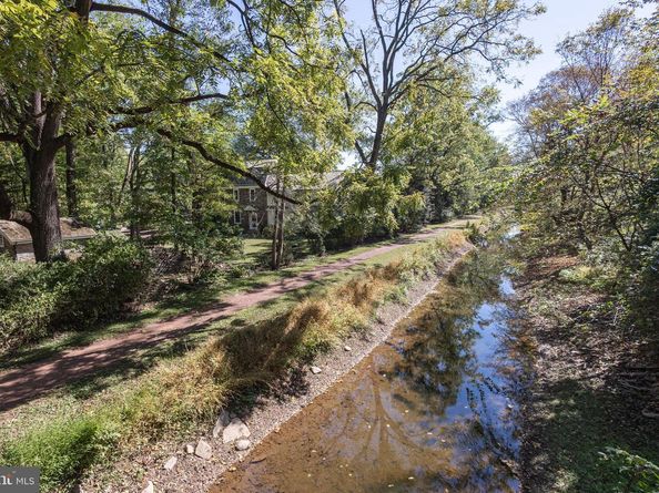 928 Taylorsville Road, Washington Crossing PA 18977