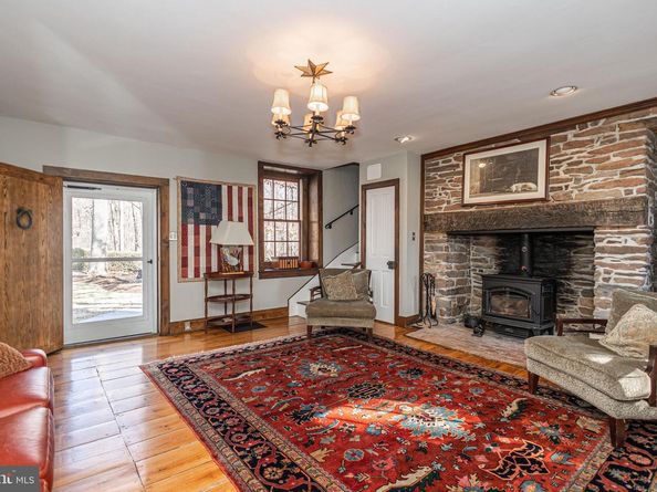 928 Taylorsville Road, Washington Crossing PA 18977