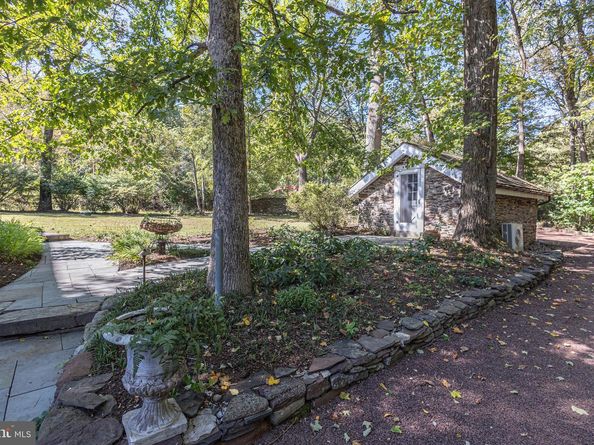 928 Taylorsville Road, Washington Crossing PA 18977