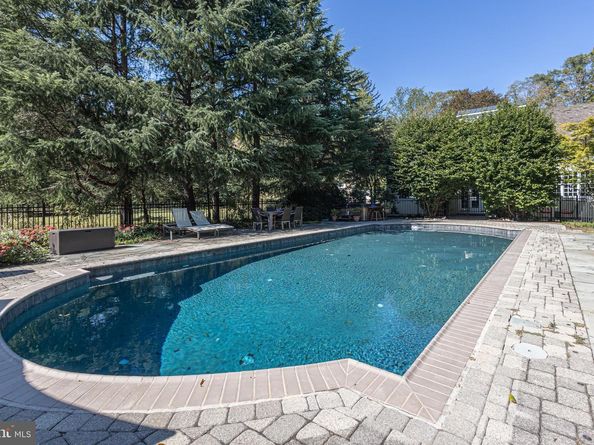 928 Taylorsville Road, Washington Crossing PA 18977