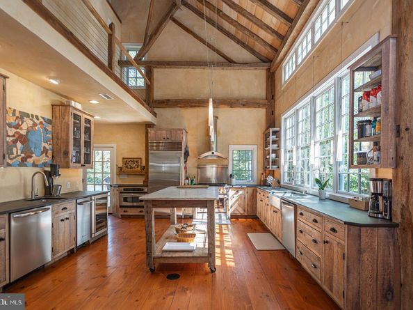 928 Taylorsville Road, Washington Crossing PA 18977