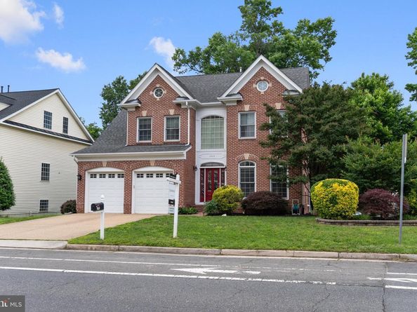 6424 South Street S, Falls Church VA 22042