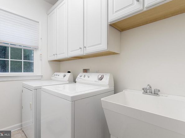 6424 South Street S, Falls Church VA 22042