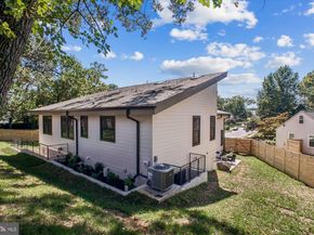3126 Headrow Circle, Falls Church VA 22042