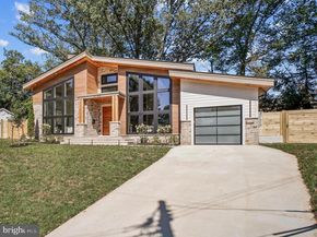 3126 Headrow Circle, Falls Church VA 22042