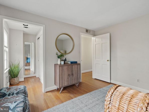 116 Cameron Mews, Alexandria VA 22314
