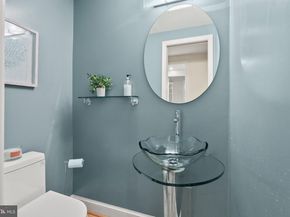 116 Cameron Mews, Alexandria VA 22314