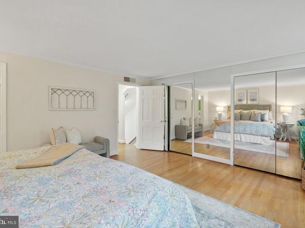116 Cameron Mews, Alexandria VA 22314