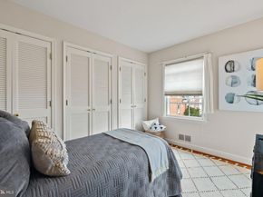 116 Cameron Mews, Alexandria VA 22314
