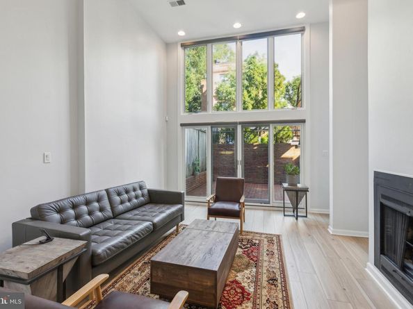 2519 I Street NW 1, Washington DC 20037