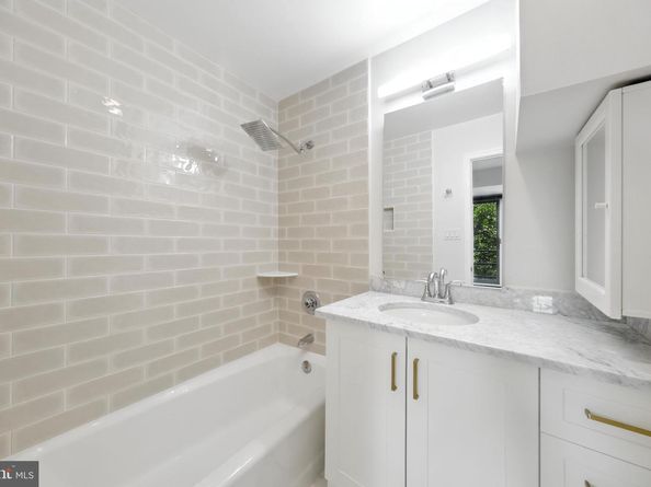 2519 I Street NW 1, Washington DC 20037