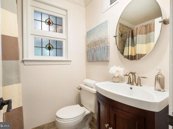 Undisclosed Address #VAAX2048998, Alexandria VA 22302