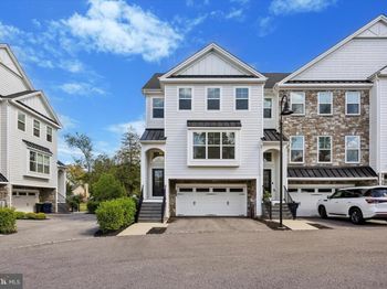 4109 Addison Court